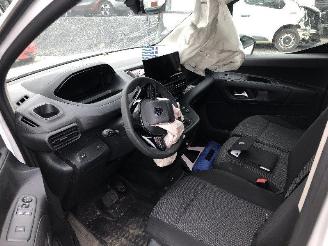 Peugeot Partner 1.5 HDI  AUTOMATIQUE picture 5