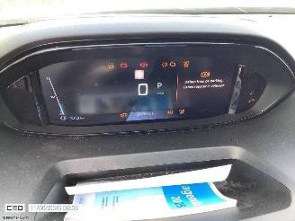 Peugeot Partner 1.5 HDI  AUTOMATIQUE picture 12