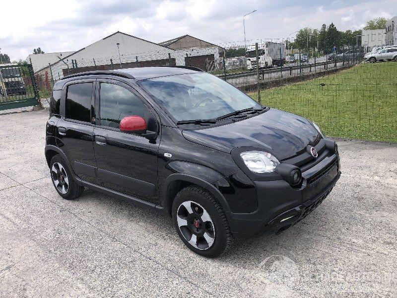 Fiat Panda 1.0 HYBRIDE   RED