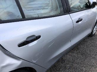 Ford Focus 1.0 picture 21