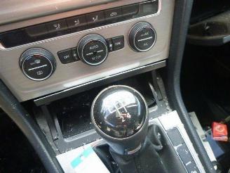 Volkswagen Golf 1.6 TDI picture 21