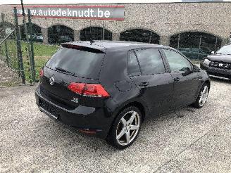 Coche accidentado Volkswagen Golf VII 1.2 TSI 2014/11