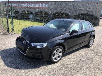 damaged passenger cars Audi A3 1.0 automatique 2019/6