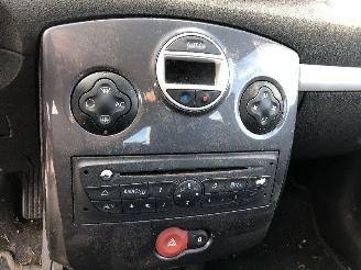 Renault Clio 1.5 dci picture 12