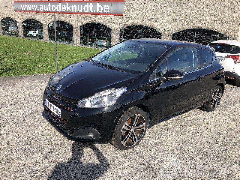 Peugeot 208 1.2 T  GT LINE