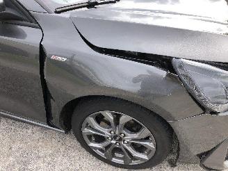 Ford Focus BREAK 1.5 TDCI ST LINE picture 11