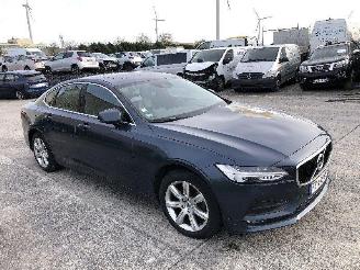 damaged passenger cars Volvo S-90 2.0 d 2018/11