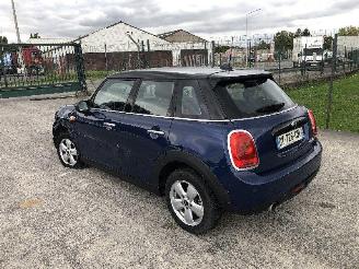 krockskadad bil auto Mini Mini COOPER 1.5 D 2015/12