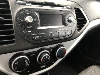Kia Picanto 1.0 picture 11