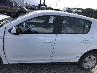 Dacia Sandero 1.0 picture 16
