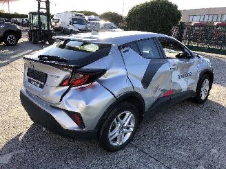 Unfallwagen Toyota C-HR 1.8 HYBRIDE 2023/9