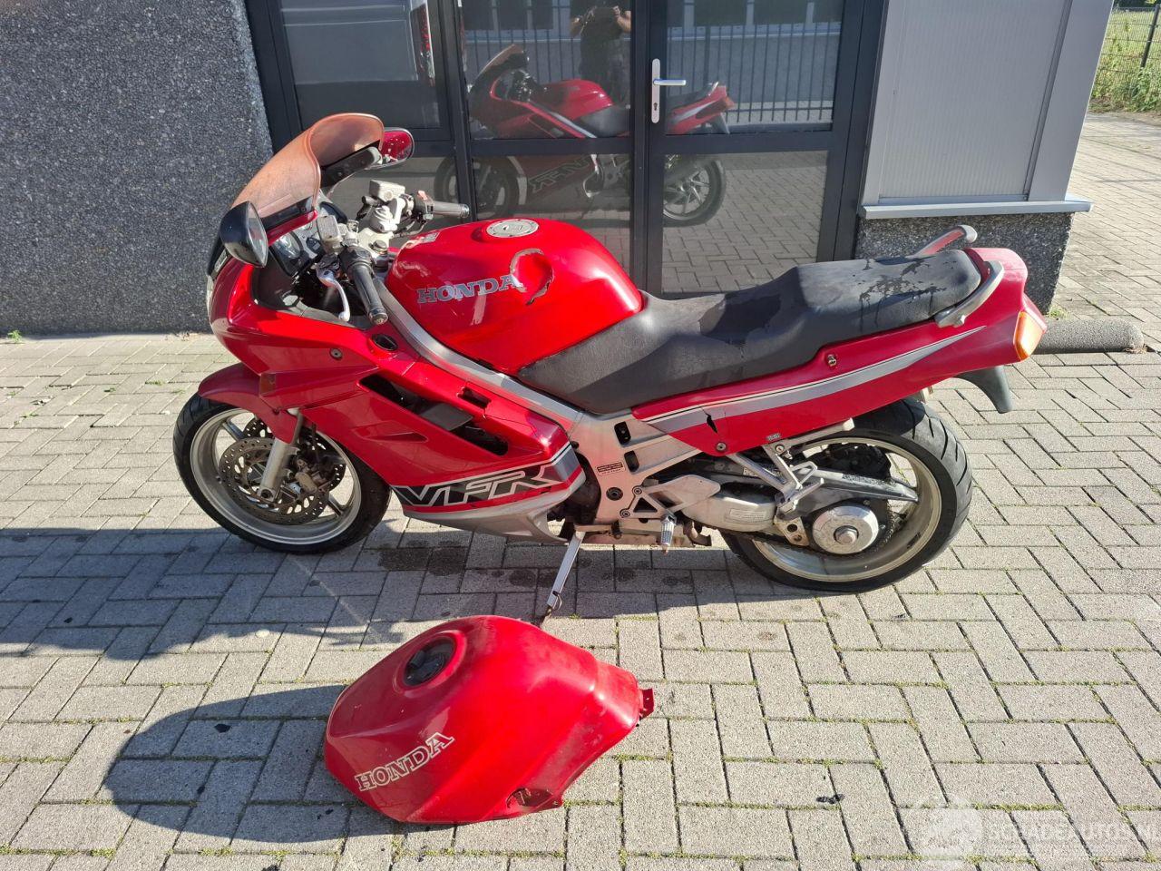 Honda VFR 750 