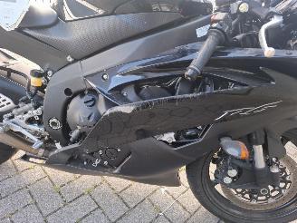Yamaha YZF - R6  picture 15