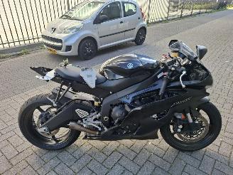Yamaha YZF - R6  picture 10