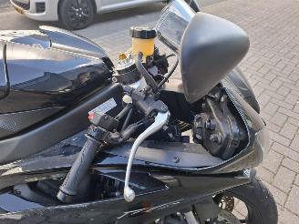 Yamaha YZF - R6  picture 14