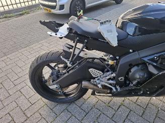 Yamaha YZF - R6  picture 9
