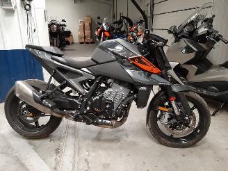 krockskadad bil motor KTM 990 Super Duke  2024/1
