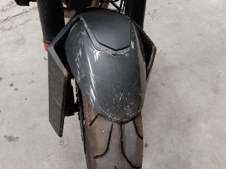 KTM 990 Super Duke  picture 19