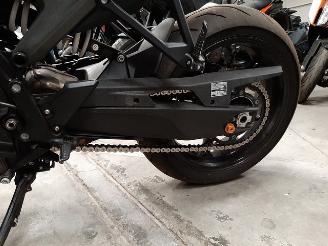 KTM 990 Super Duke  picture 20