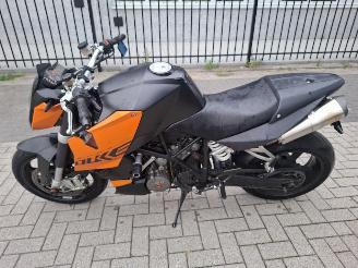 KTM 990 Super Duke  picture 5