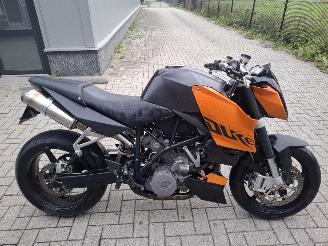 krockskadad bil motor KTM 990 Super Duke  2008/1