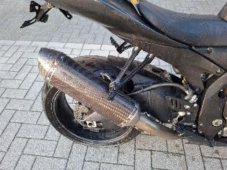 Suzuki GSX-R750  picture 3