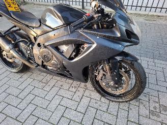 Suzuki GSX-R750  picture 6