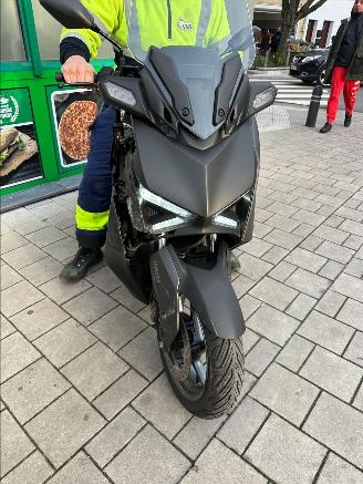 Yamaha XMAX 125  picture 4