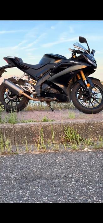 skadebil motor Yamaha YZF - R125  2021/1