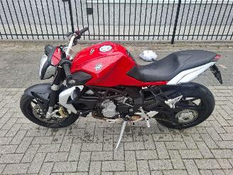 MV Agusta Brutale 675 picture 10