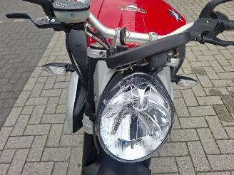 MV Agusta Brutale 675 picture 12