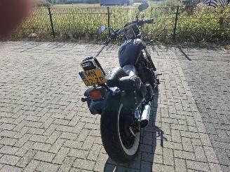 Suzuki VS 750 700 intruder picture 4