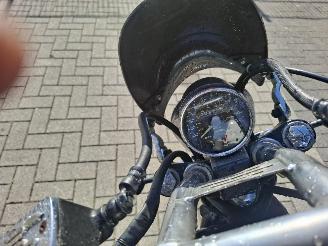 Suzuki VS 750 700 intruder picture 6