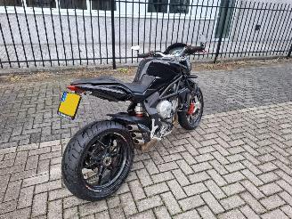 krockskadad bil motor MV Agusta Brutale 675 2012/1