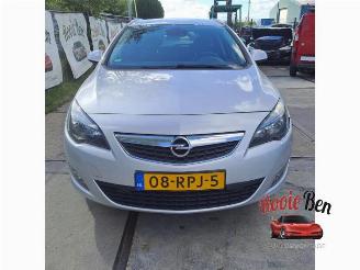 Uttjänta bilar auto Opel Astra Astra J Sports Tourer (PD8/PE8/PF8), Combi, 2010 / 2015 1.4 Turbo 16V 2011/6