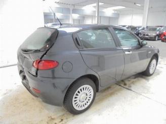 Alfa Romeo 147 1.9 D IMPRESSION picture 9