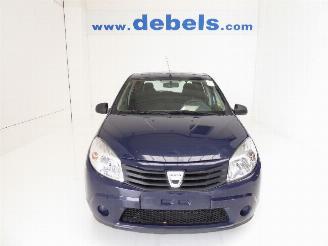 uszkodzony samochody osobowe Dacia Sandero 1.2 AMBIANCE 2010/8