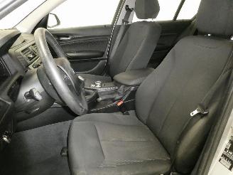 BMW 1-serie I picture 16
