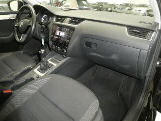 Skoda Octavia COMBO picture 9