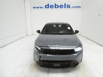 krockskadad bil auto Opel Corsa GS 2024/2