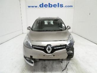 damaged passenger cars Renault Mégane Scénic SCENIC III LIFE 2015/4