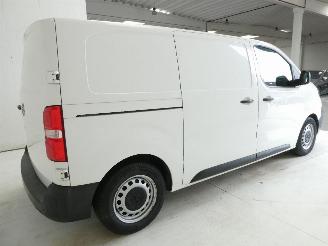Opel Vivaro 1.5D C EDITION picture 10
