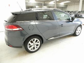 Renault Clio IV GRANDTOUR picture 8