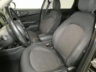 Mini Cooper ONE CLUBMAN picture 14