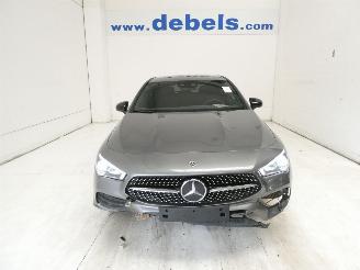 Vaurioauto  passenger cars Mercedes Cla-klasse 180 2020/10