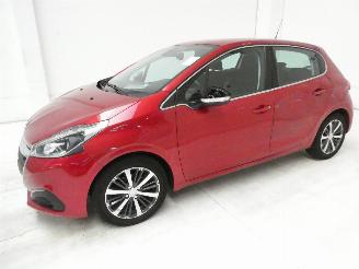 Peugeot 208 ALLURE picture 3