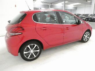 Peugeot 208 ALLURE picture 11