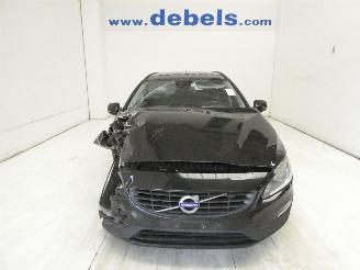 Damaged car Volvo V-60 2.0D V 60 KINETIC 2016/1