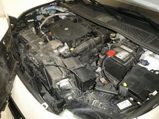 Peugeot 308 1.5D III ALLURE picture 16