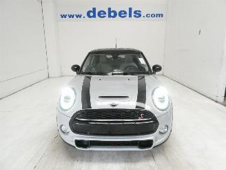damaged passenger cars Mini Cooper S  2019/4